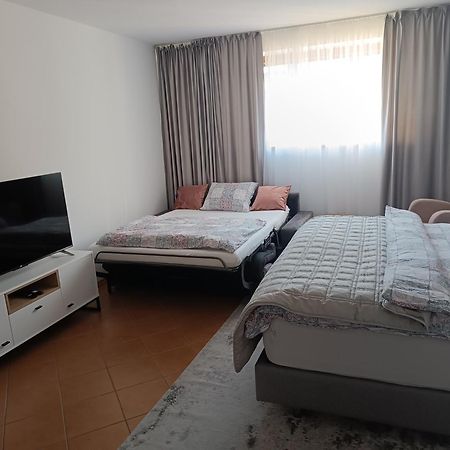 3 Bathrooms Apartman Mimi Liptovský Mikuláš Exterior foto